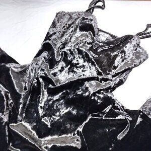 Hot Topic Lace and Velvet Dress (with Pockets!)